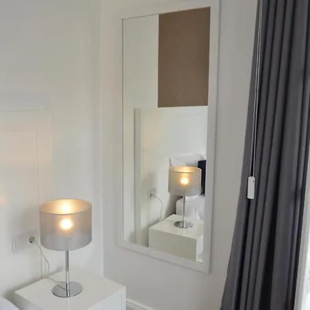 Edificio Charles 102 * Funchal (Madeira)